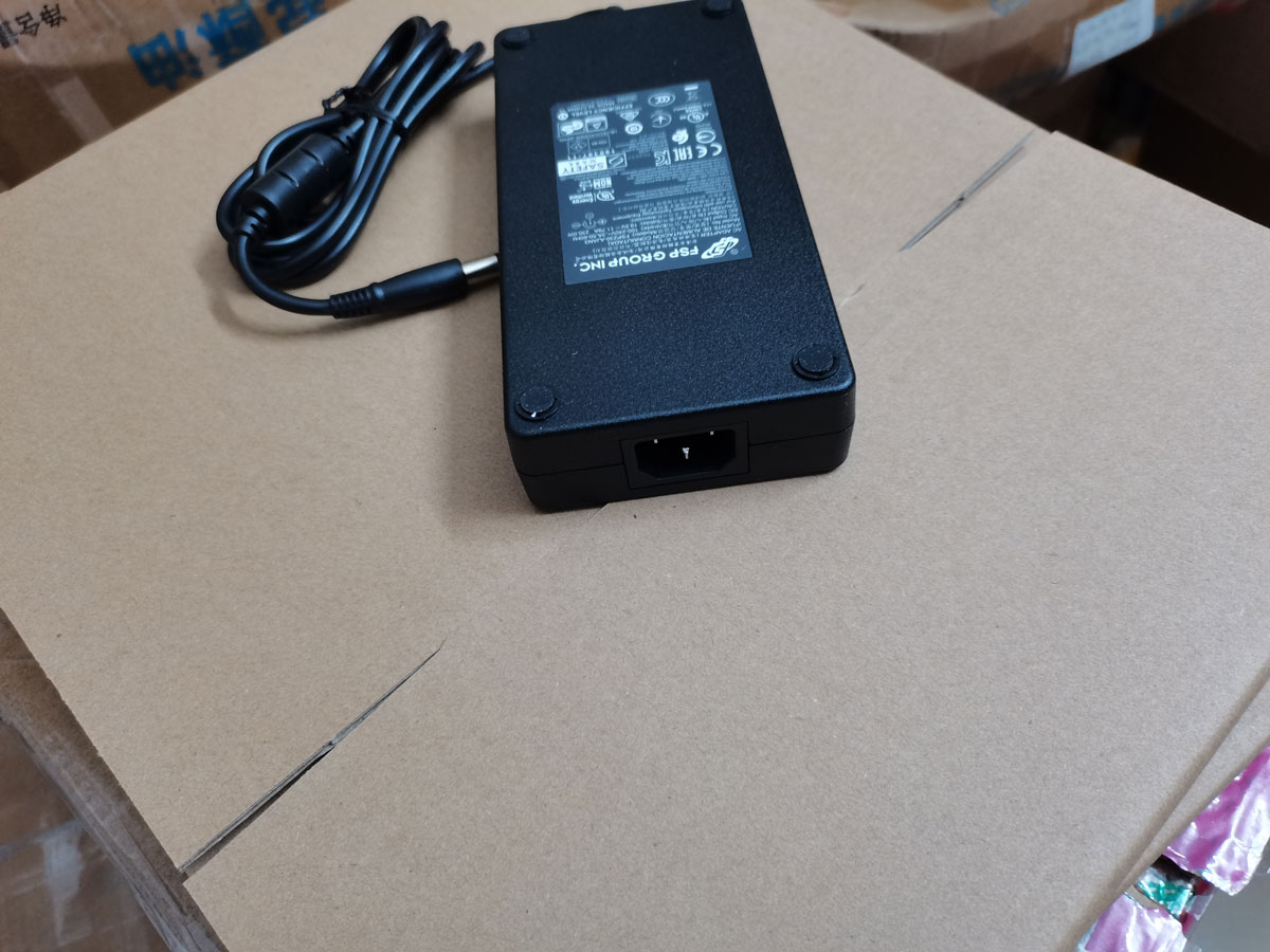 NEW Genuine Slim FSP 19.5V 11. - مراجعة Pc Gaming Msi وسعره