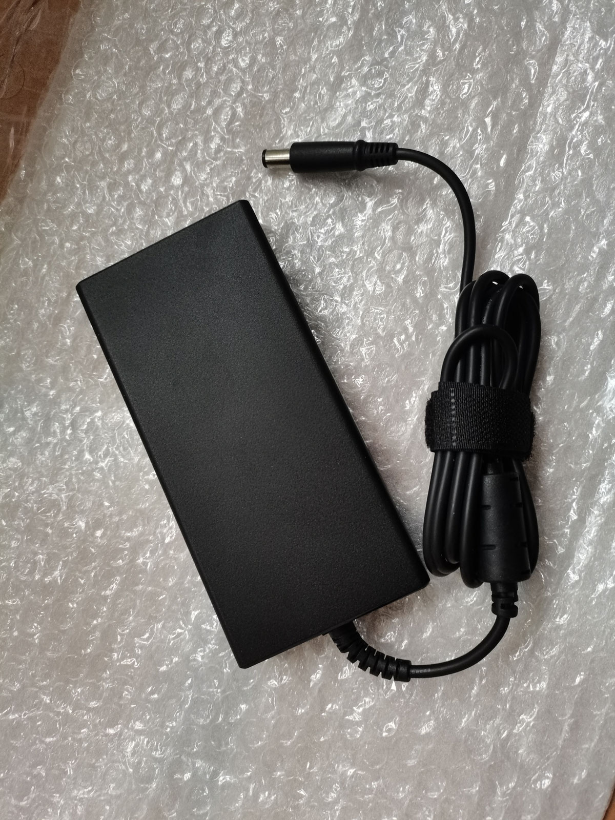 NEW Slim OEM Delta 19.5V 9.23A - مراجعة Pc Gaming Msi وسعره