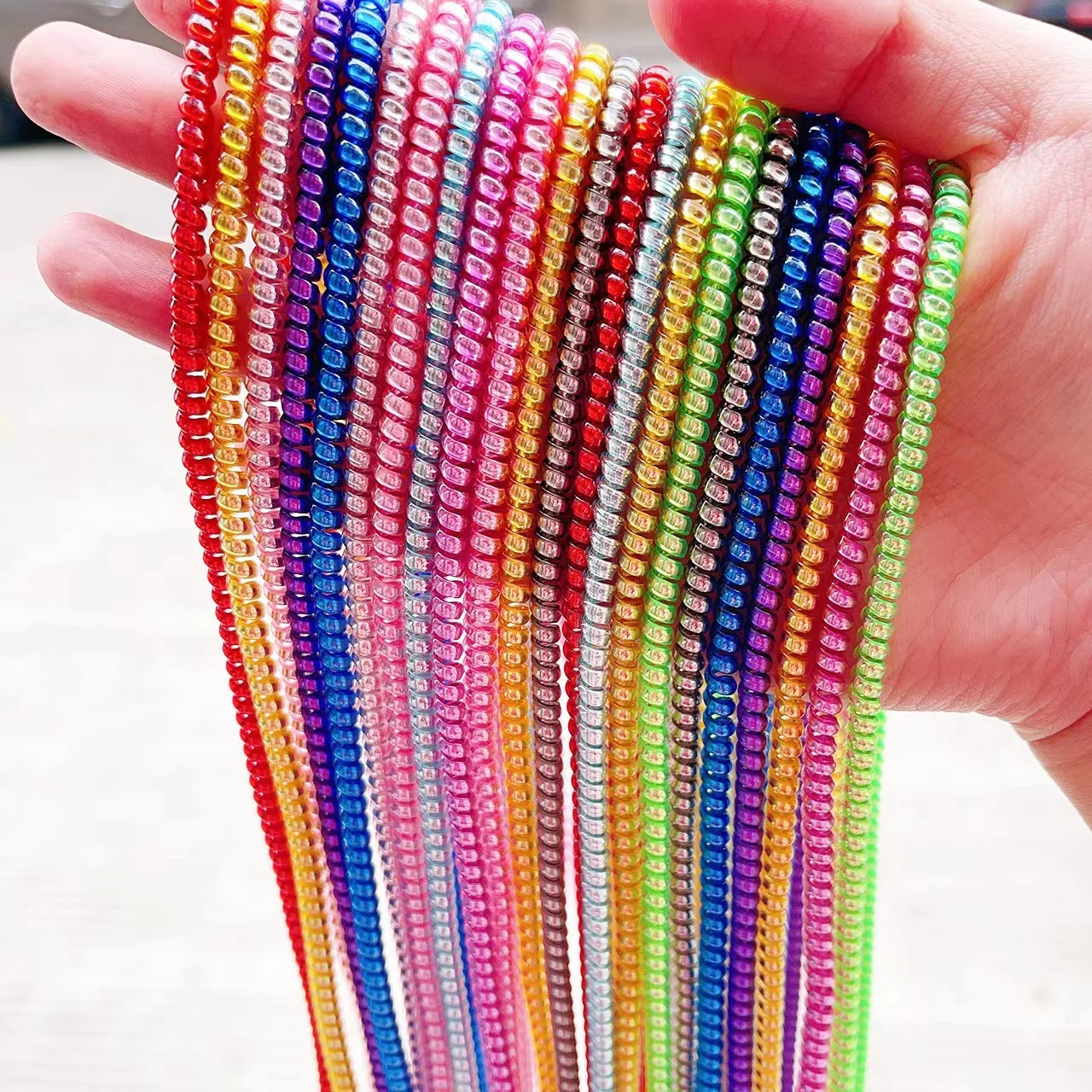 1.6m USB Cable Protector for i - مراجعة Cable Management Sleeve وسعره